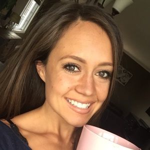 Meet your Posher, Ali